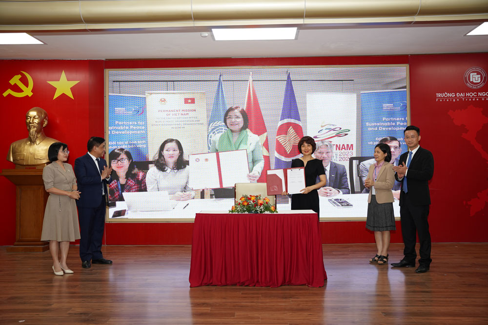 MoU between FTU and Permanent Mission of Vietnam